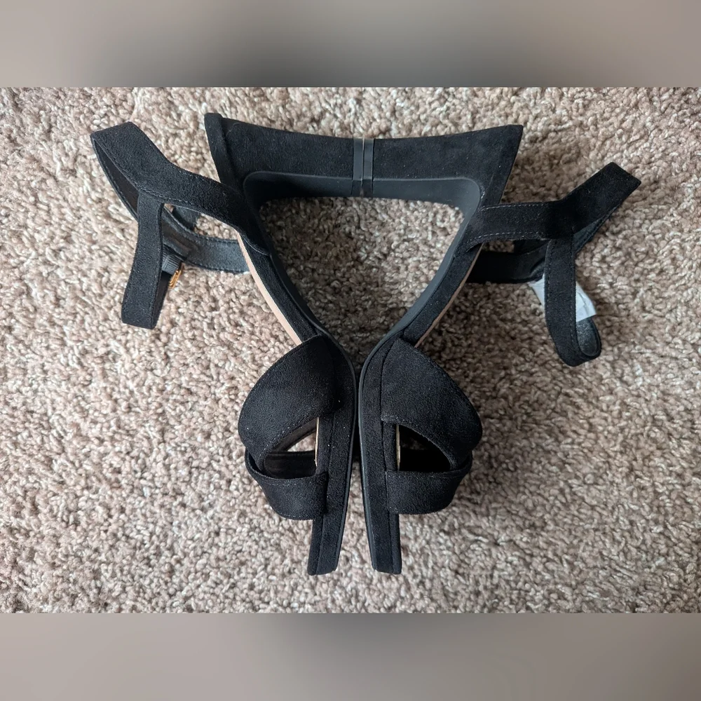 Dream Pairs Chunky Ankle Strap Sandal Heels Size 9 NWT - Picture 3 of 9